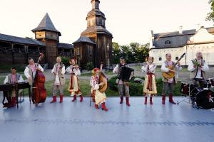 «Українська музика в архітектурі» — на Суспільному покажуть концерти з відомих туристичних локацій Чернігівщини